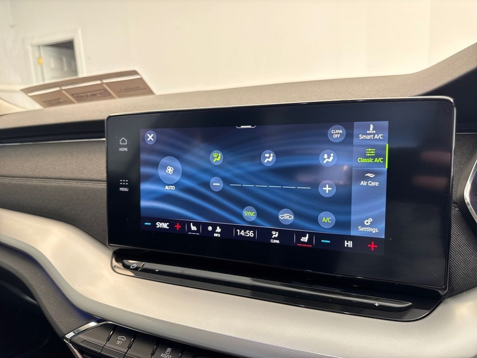 2023 Skoda Octavia - image 20