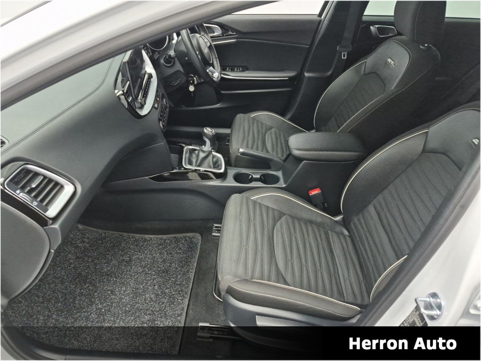 2022 Kia Ceed 1.0 GT Line Petrol €23,900