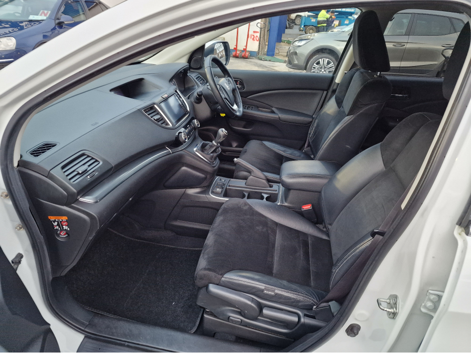 2017 Honda CR-V SR I-DTEC-LOW MILEGE --FULLY SERVICED €17,450