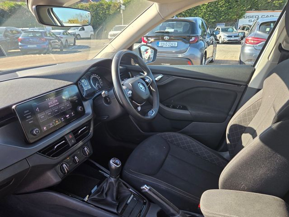 2023 Skoda Kamiq - image 10