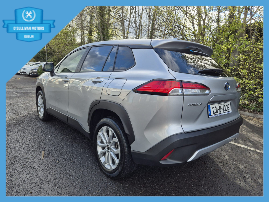2023 Toyota Corolla Cross - image 8