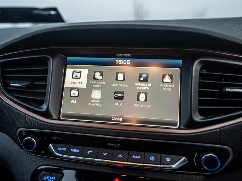 2017 Hyundai Ioniq 2017 Ioniq EV/FSH main dealer/1yr warranty €11,888