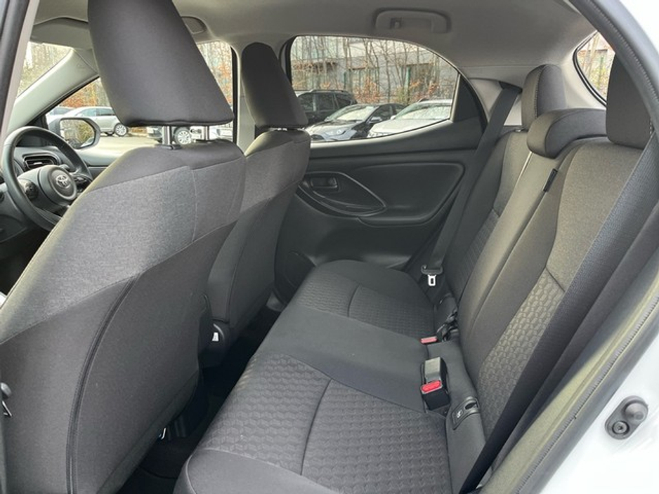 2023 Toyota Yaris YARIS HYBRID LUNA SPORT €24,950