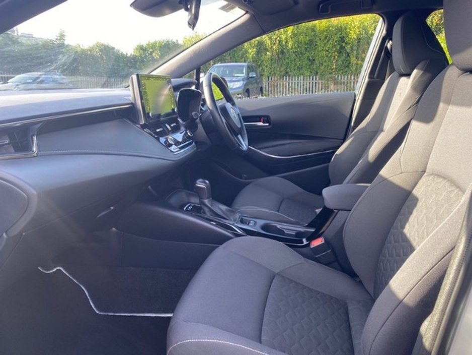 2022 Toyota Corolla COROLLA HYBRID LUNA H/B €25,950