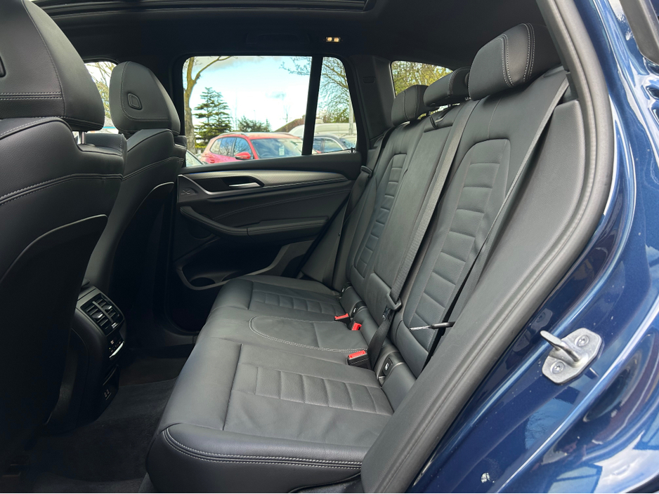 2021 BMW X3 - image 12