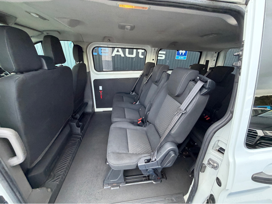 2021 Ford Transit Custom Kombi - image 30