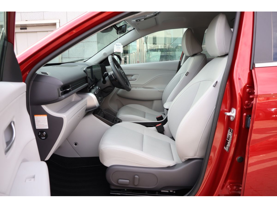 2025 Hyundai Kona - image 17