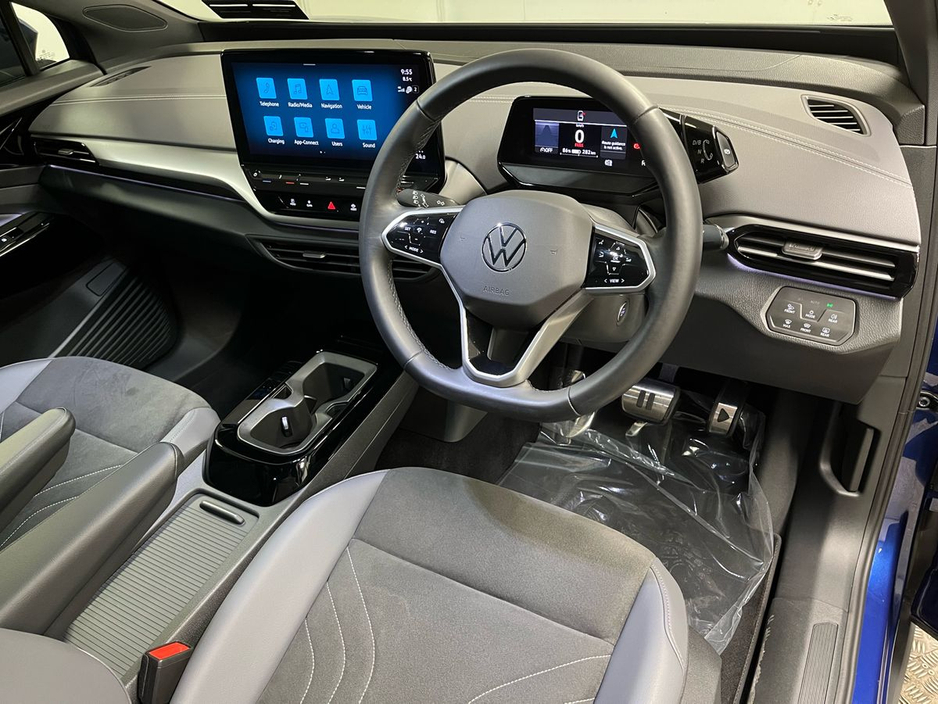 2024 Volkswagen ID.5 - image 9