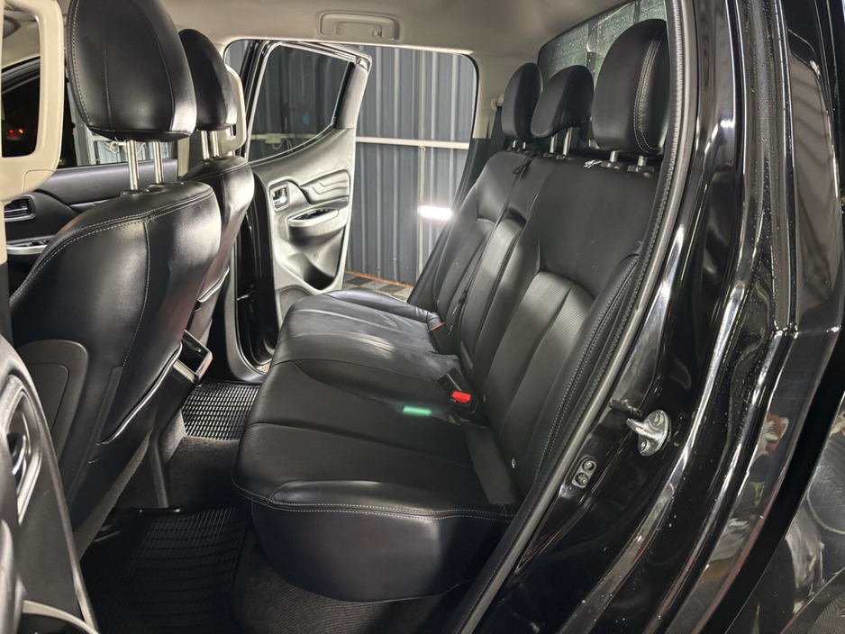 2021 Mitsubishi L200 - image 13