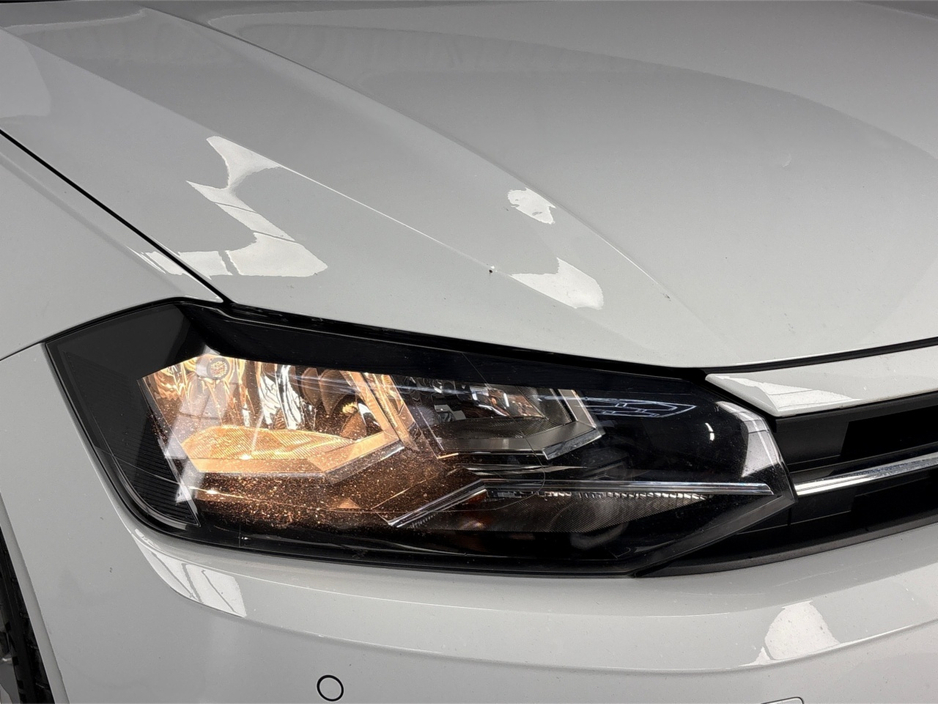 2018 Volkswagen Polo NEW NCT COMFORTLINE 1.0 MANUAL**MULTIFUNCTIONAL STEERING WHEEL**TOUCH SCREEN MEDIA DISPLAY**PARKING SENSORS**APPLE CARPLAY**BLACK CLOTH INTERIOR**SEMI DIGITAL DASH**ISOFIX**FINANCE AVAILABLE** €14,495