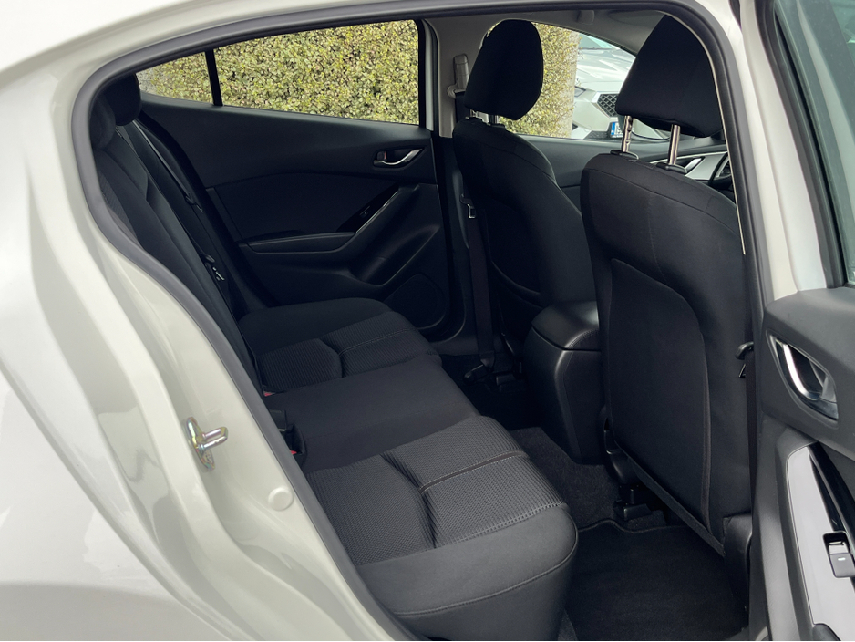 2017 Mazda Mazda3 - image 5