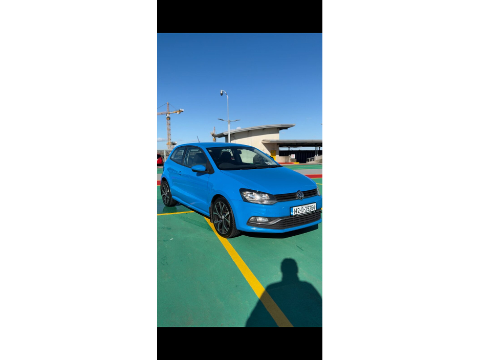 2014 Volkswagen Polo - image 4