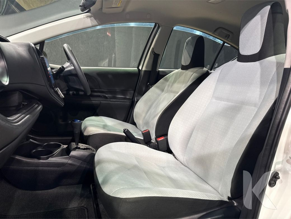 2017 Toyota Aqua - image 14