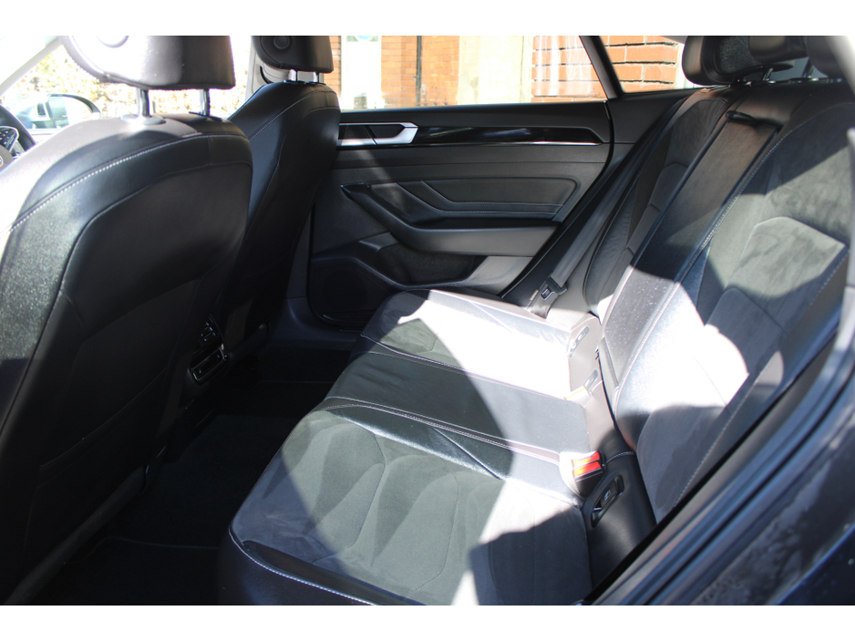 2023 Volkswagen Arteon - image 10