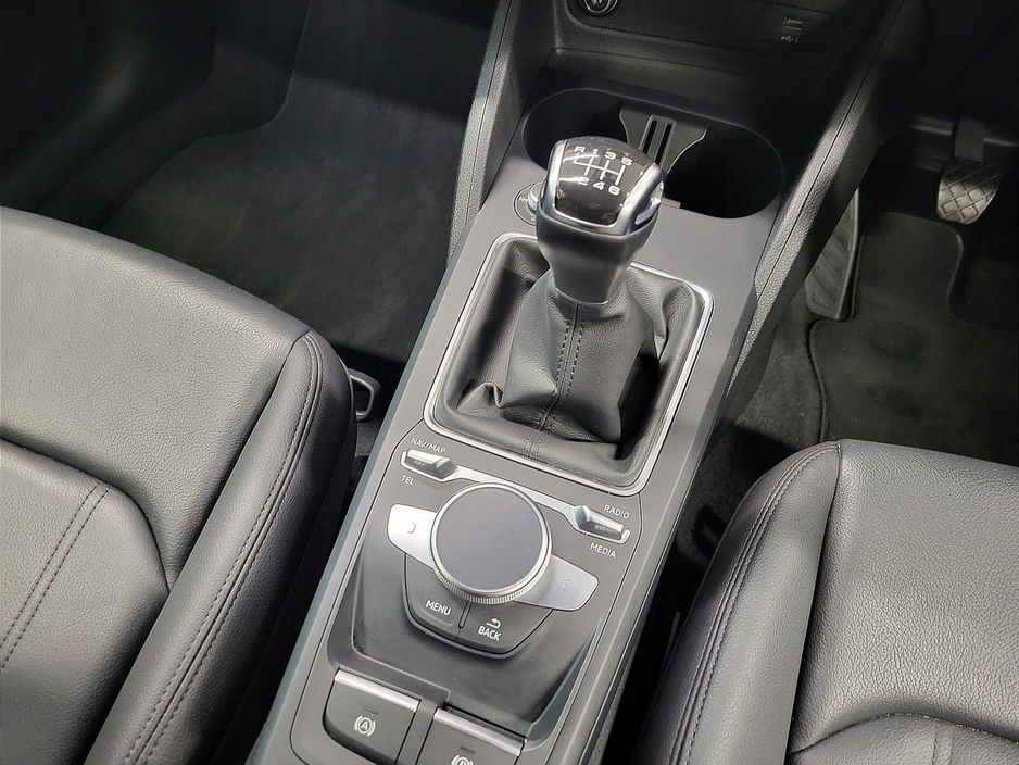 2022 Audi Q2 30 TFSI 110HP SE €23,975