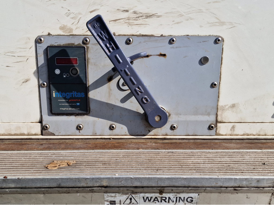 2020 Mercedes-Benz Sprinter - image 5