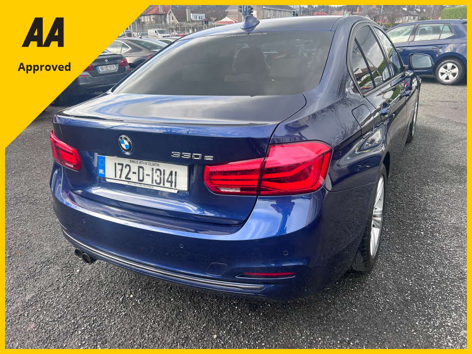 2017 BMW 3 Series - image 20