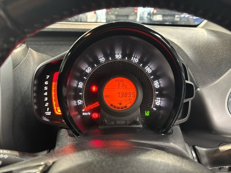 2021 Toyota Aygo - image 11