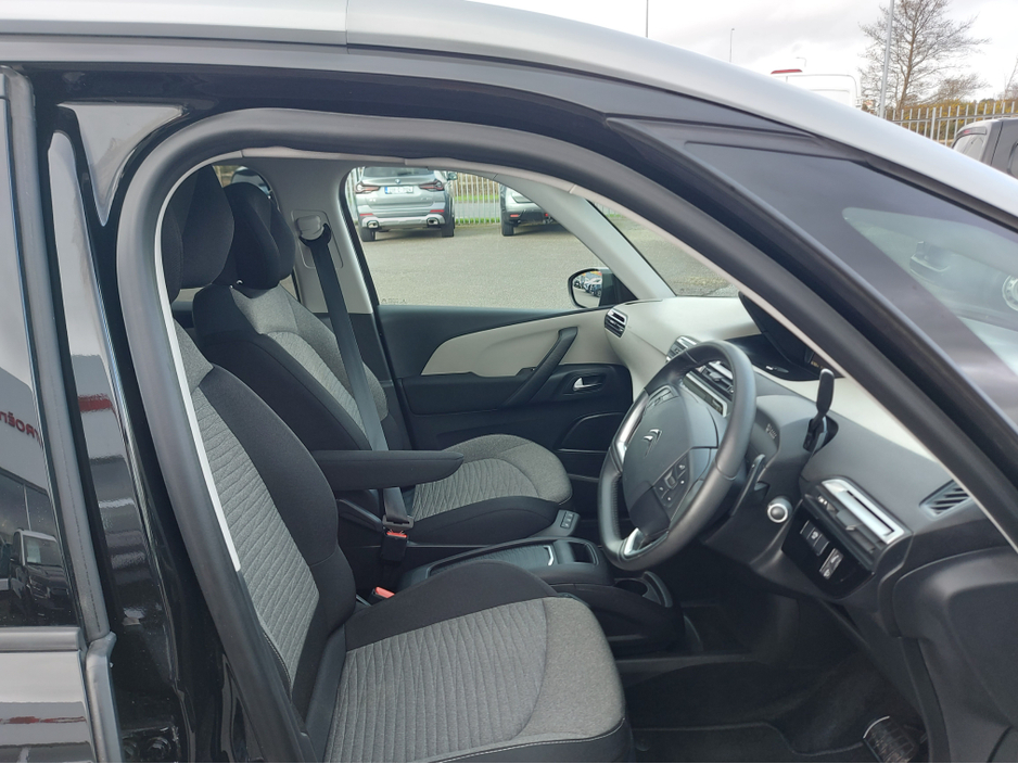 2021 Citroen Grand C4 Picasso - image 14