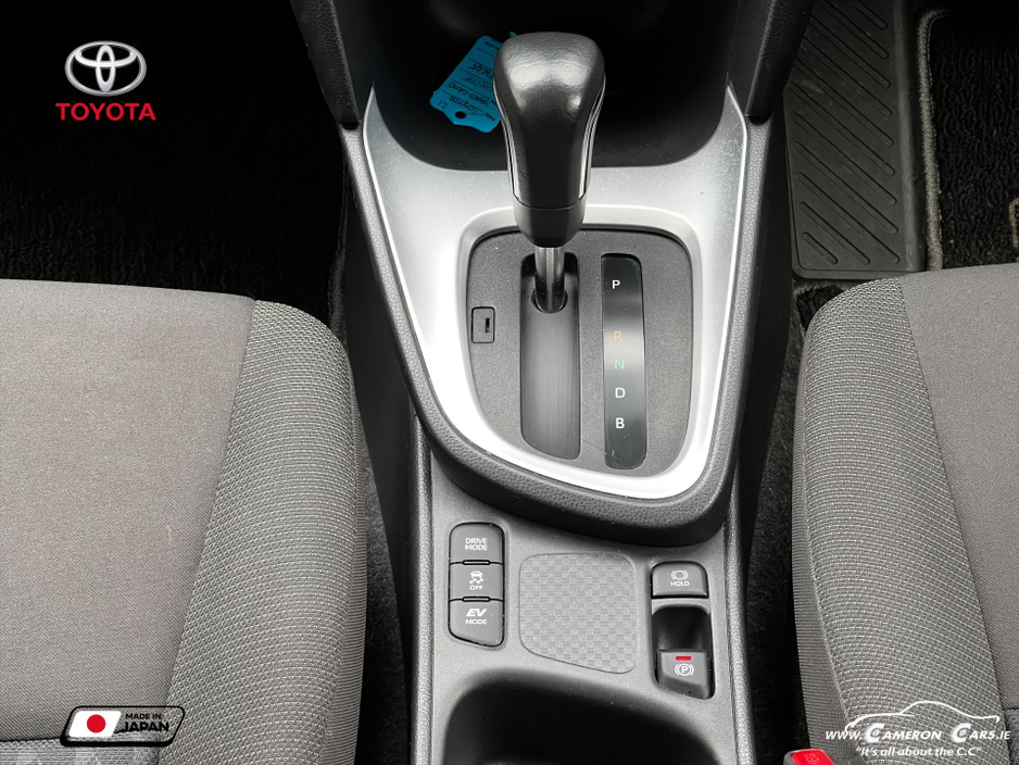 2021 Toyota Yaris Cross AUTOMATIC CITY SUV €23,950