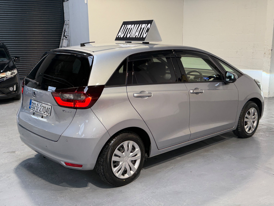 2020 Honda Fit - image 6