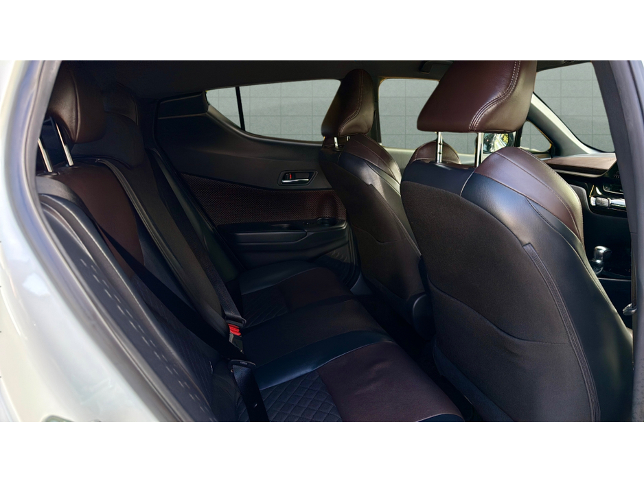 2018 Toyota C-HR - image 18