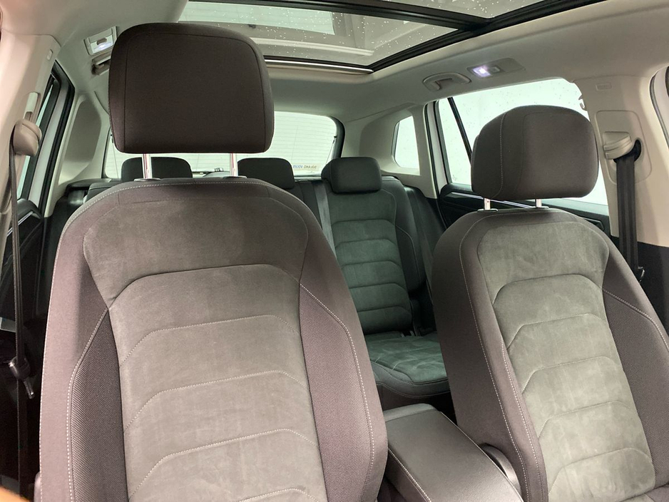 2019 Volkswagen Tiguan - image 11