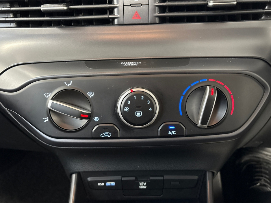 2021 Hyundai Bayon COMFORT PLUS 5DR**MULTIFUNCTIOAL STEERING WHEEL**SEMI DIGITAL DASH**AIR CONDITIONING**ELECTRIC WINDOWS**BLUETOOTH**ISOFIX**BLACK CLOTH INTERIOR**FINANCE AVAILABLE** €16,995