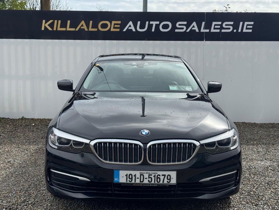 2019 BMW 5 Series - image 2