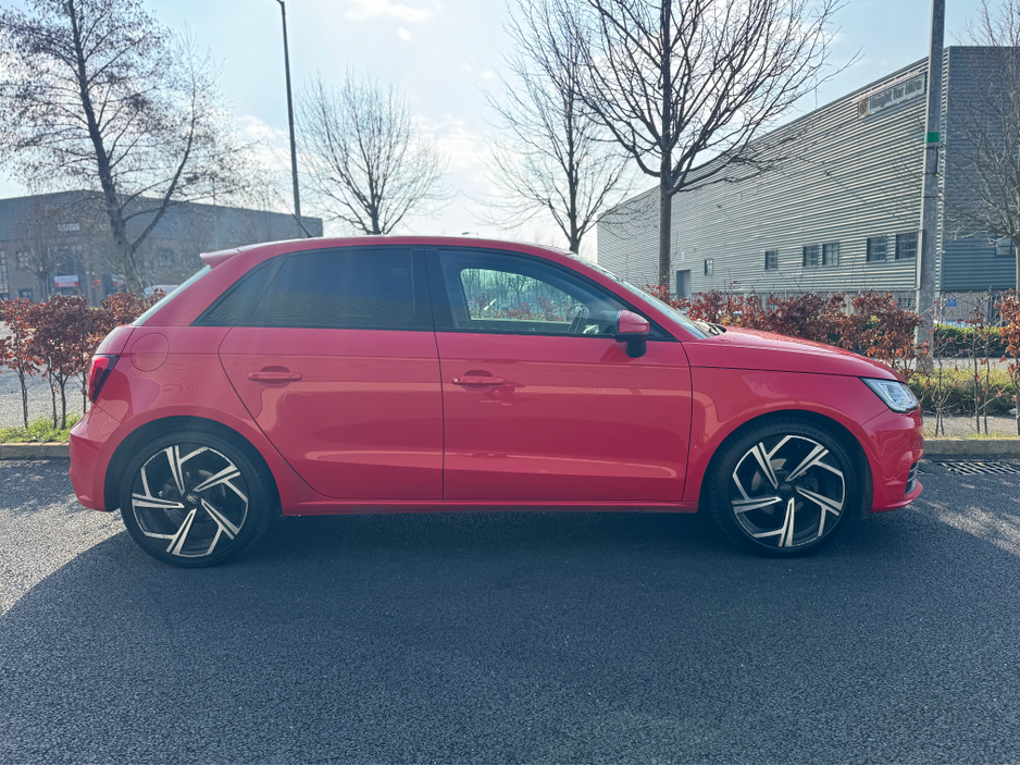 2016 Audi A1 - image 3