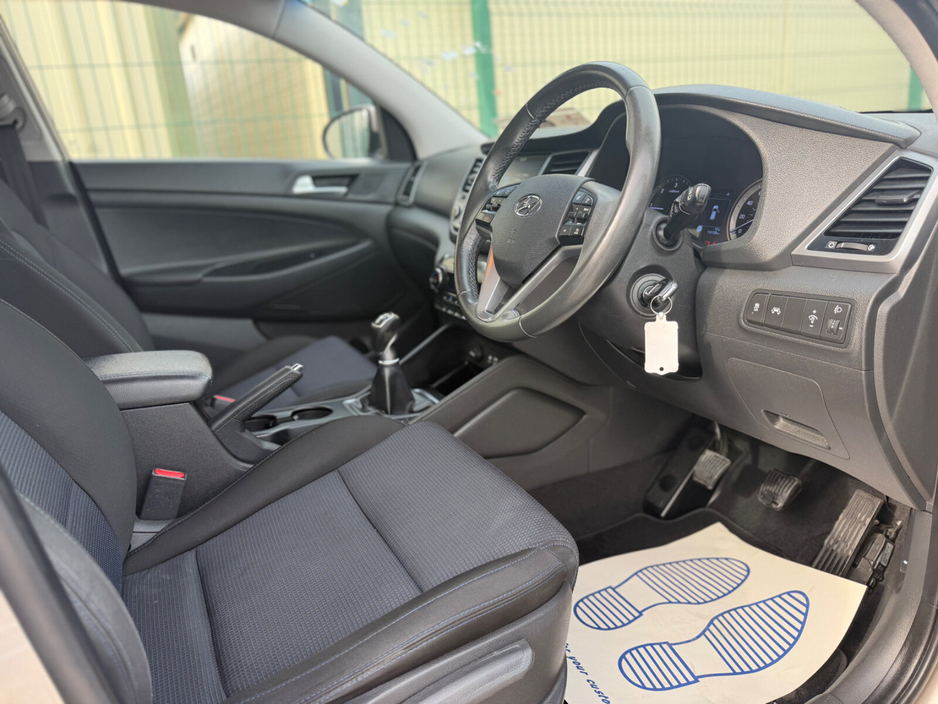 2015 Hyundai Tucson - image 7