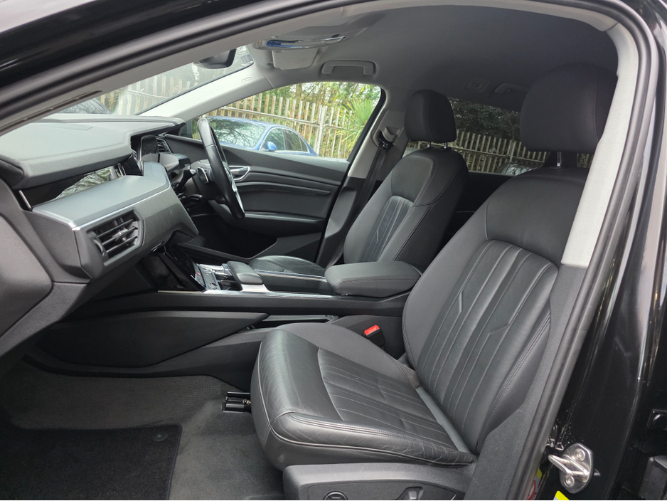 2020 Audi e-tron TECHNIK 50 QUATTRO AUTO. HUGE SPEC. FINANCE ARRANGED. SIMI. AA APPROVED.