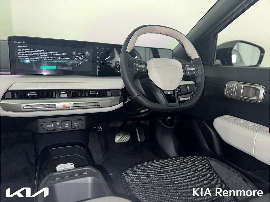 2025 Kia EV4 - image 3