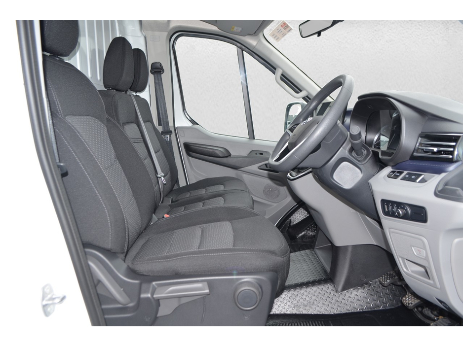 2026 Maxus Deliver 9 - image 11