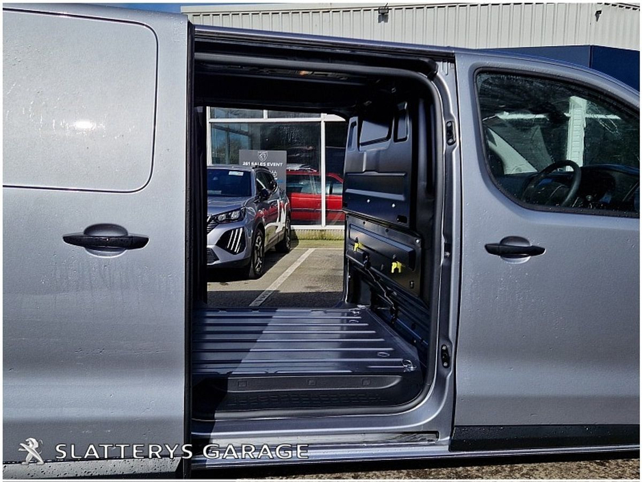 2024 Peugeot Expert - image 9