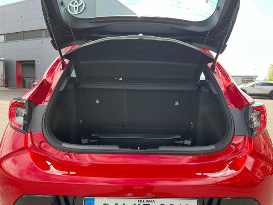 2024 Toyota Corolla - image 10