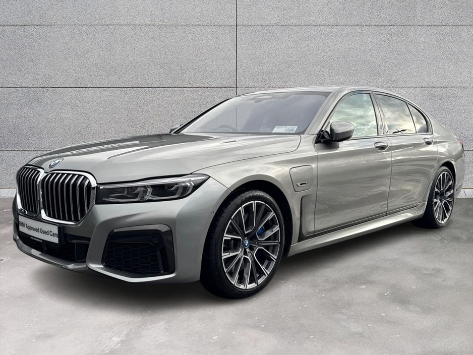2022 BMW 7 Series - image 28