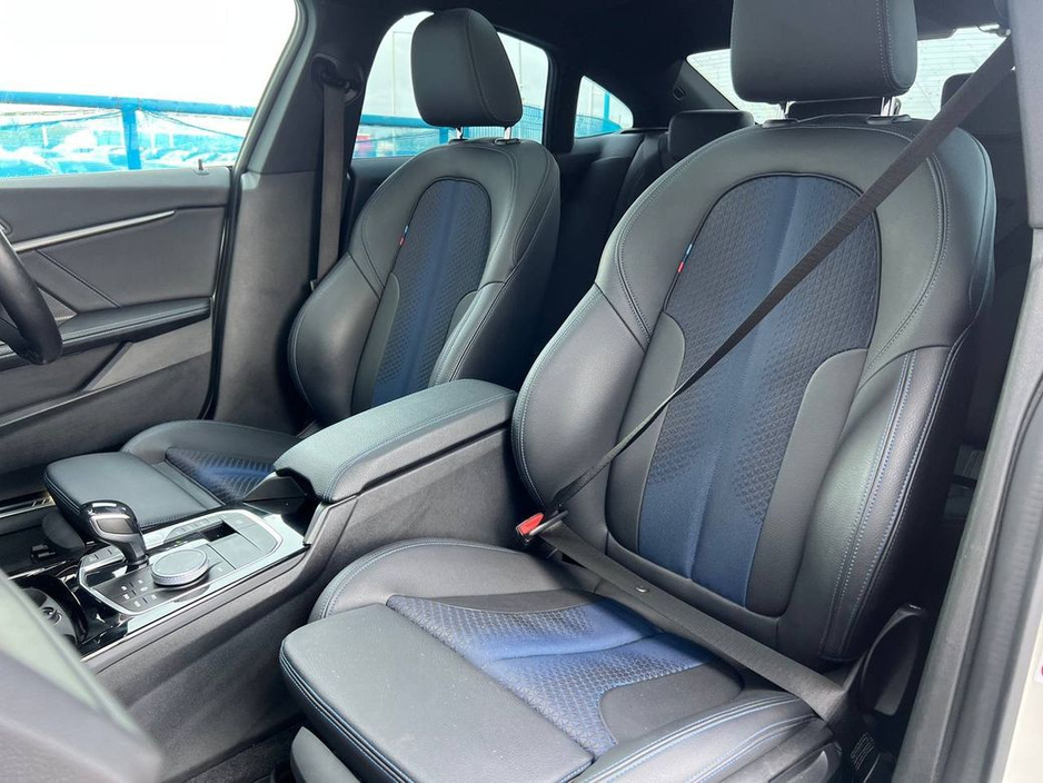 2020 BMW 2 Series - image 8