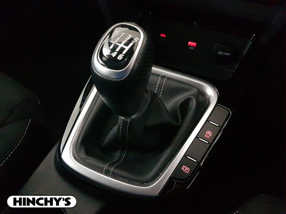 2025 Kia Ceed - image 11