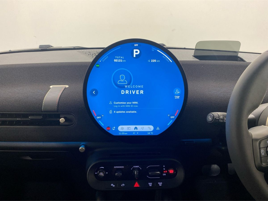 2025 MINI Hatch Cooper E €25,950