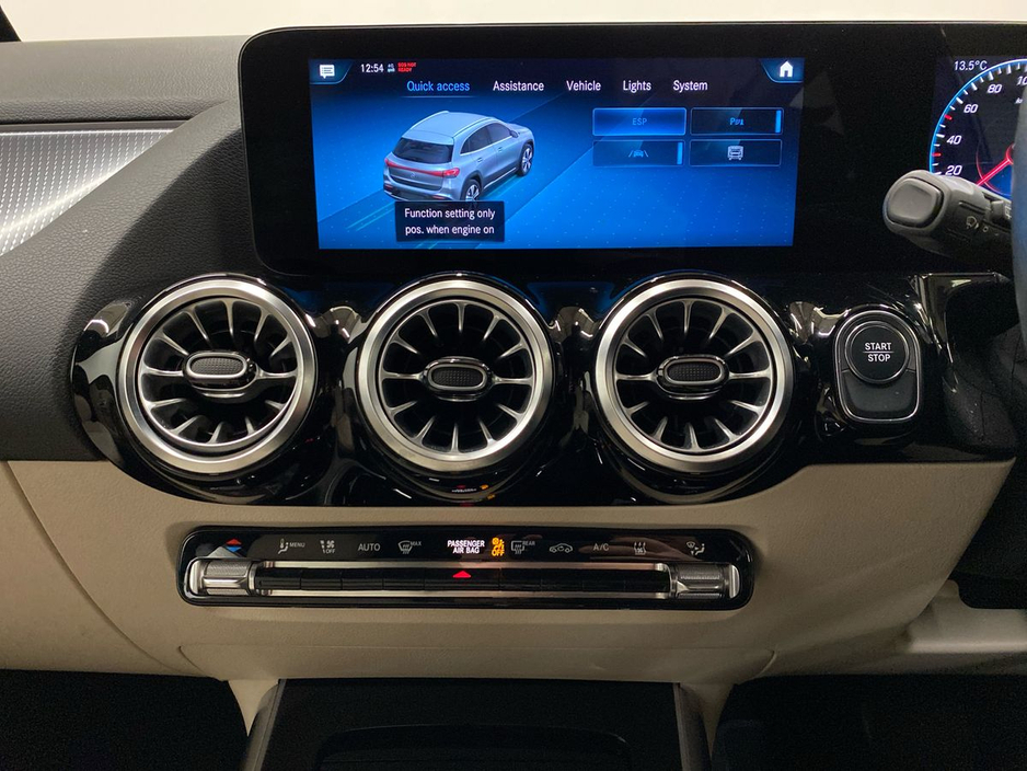 2022 Mercedes-Benz EQA - image 11