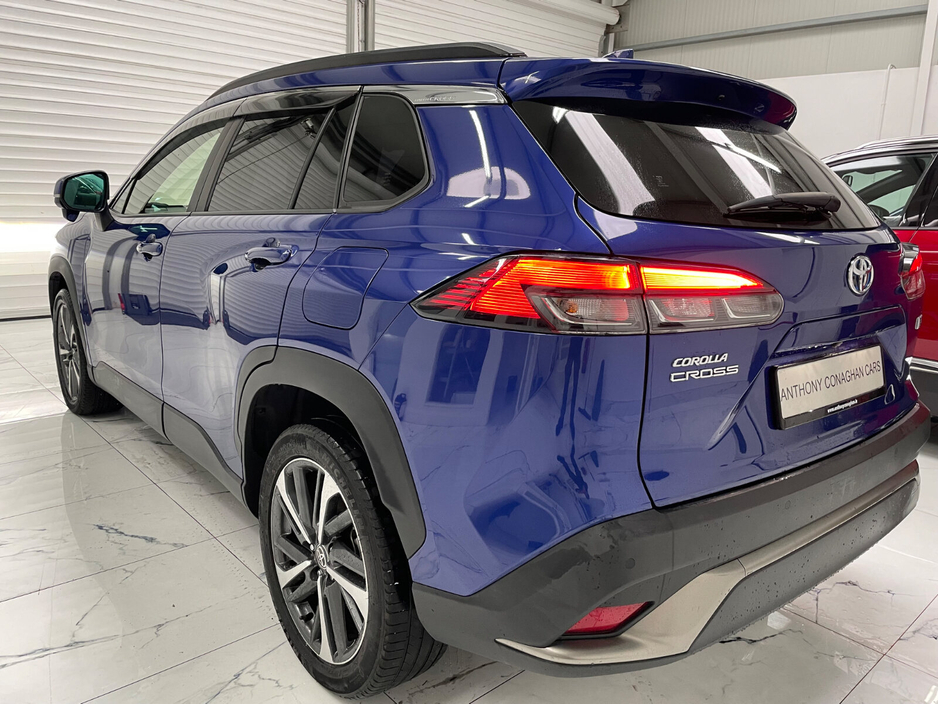 2022 Toyota Corolla Cross - image 5