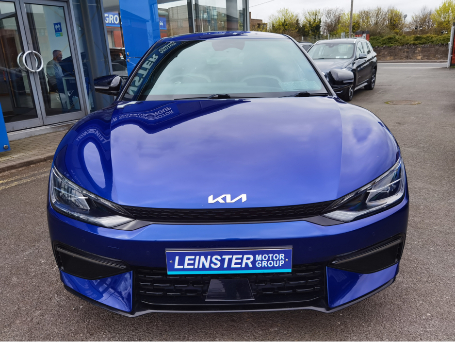 2022 Kia EV6 - image 2