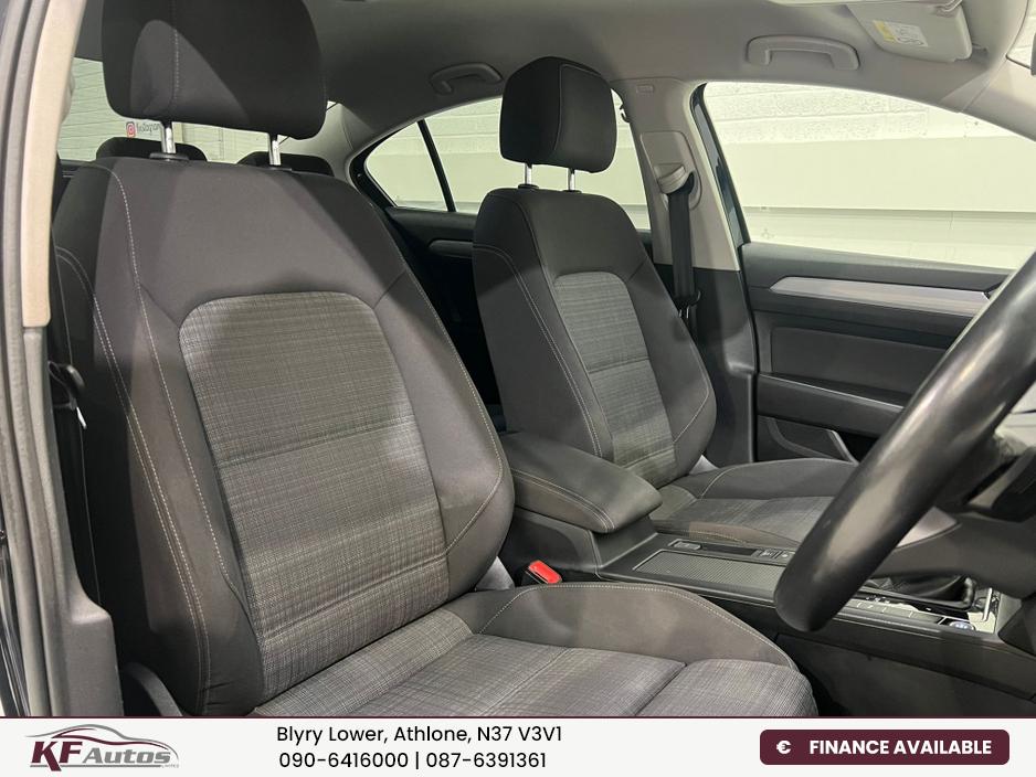 2020 Volkswagen Passat - image 16