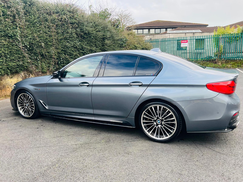 2018 BMW 5 Series - image 14