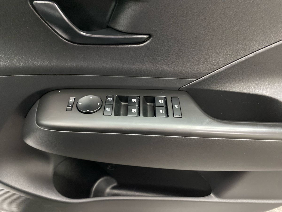 2024 Hyundai Kona 1.6 HYBRID Signature Auto €25,995