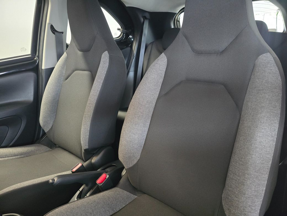 2023 Toyota Aygo X 1.0 Petrol 4DR * Best Spec * €15,900