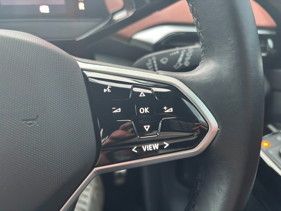 2021 Volkswagen ID.4 - image 13