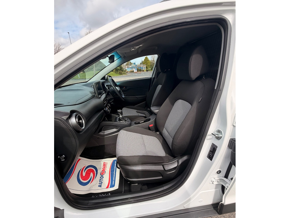 2021 Hyundai Kona - image 14