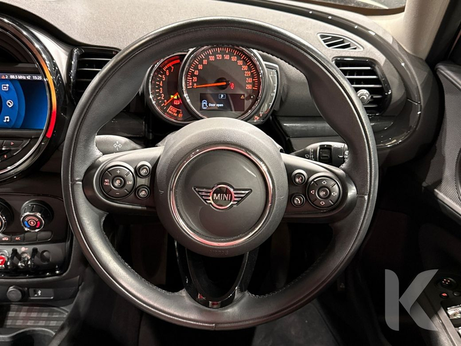 2020 MINI Cooper - image 15